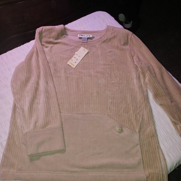 Set - Picture 2 of 6